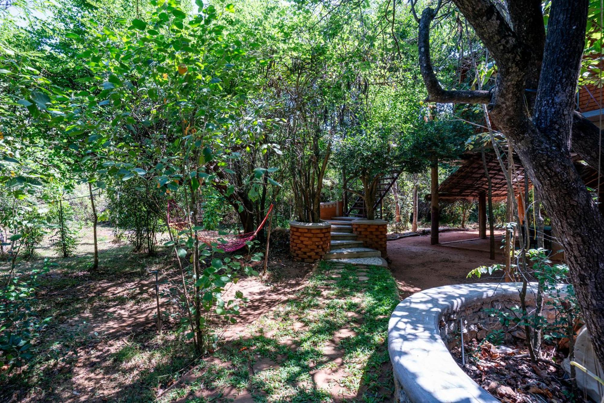 The Thick Forest Sigiriya Exterior photo